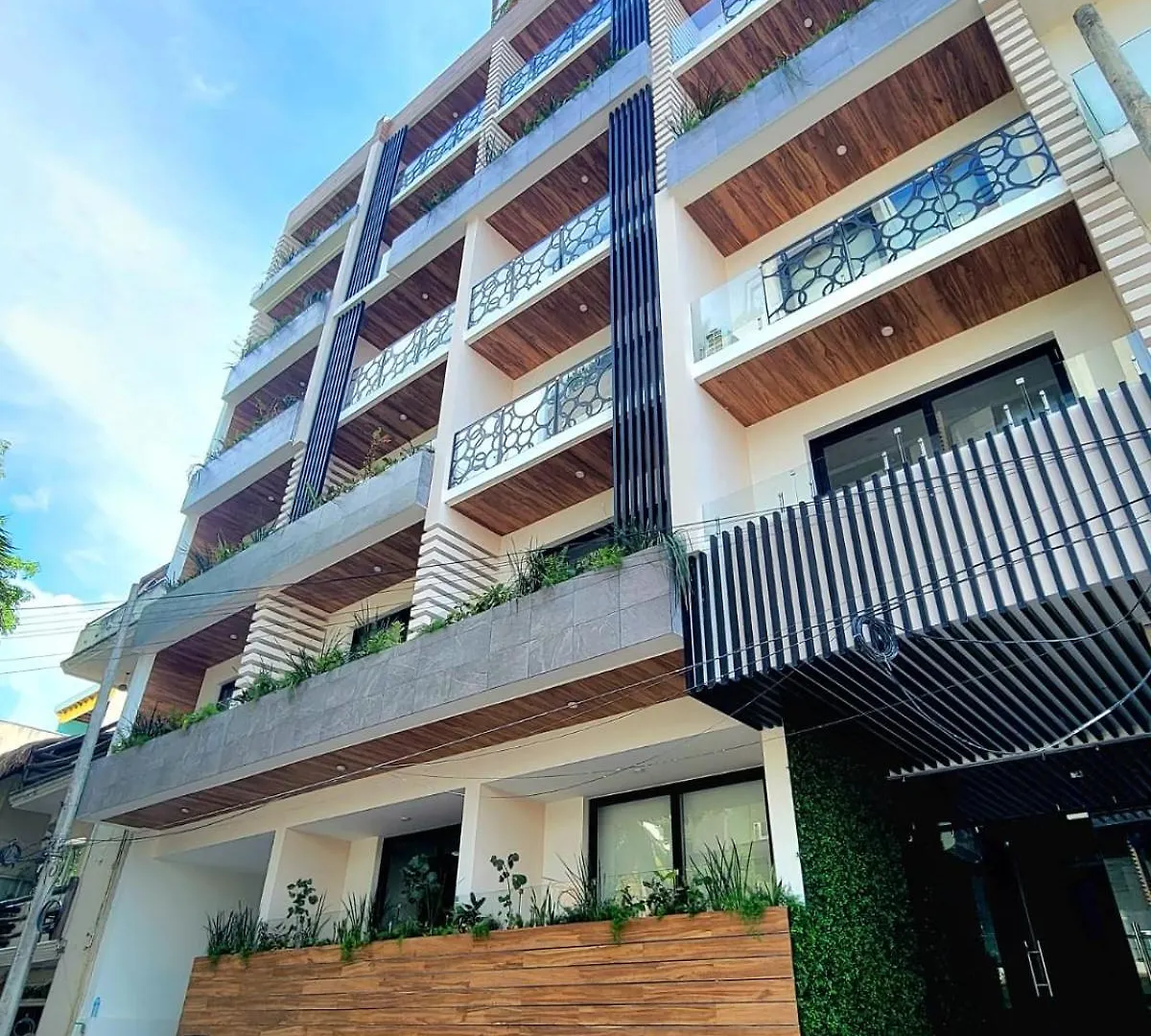 Apartament Stylish Condo With Roof Top Ocean Views Near Mamitas Beach And 5Th Ave Playa del Carmen