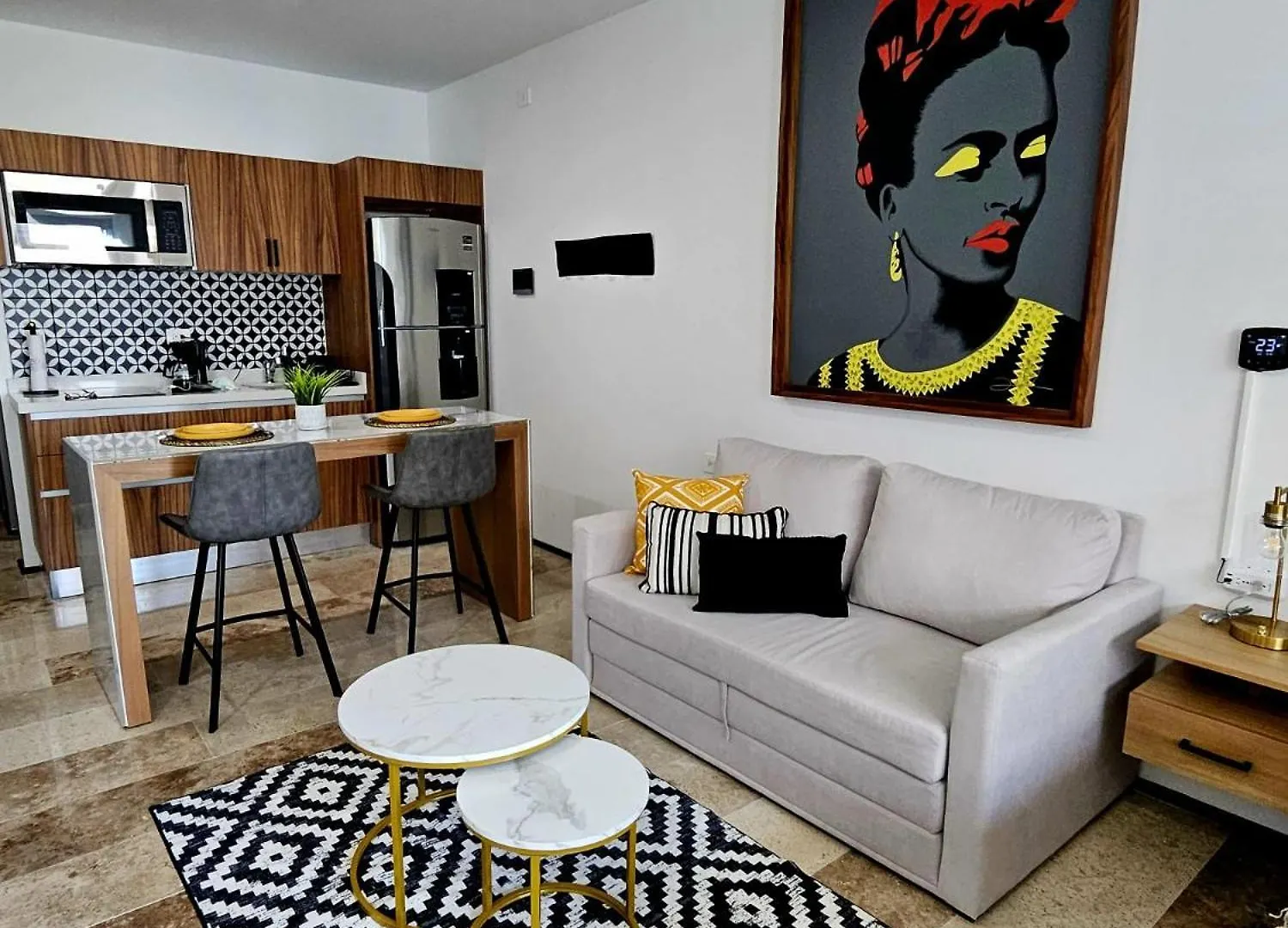 Stylish Condo With Roof Top Ocean Views Near Mamitas Beach And 5Th Ave 신데 델 카르멘