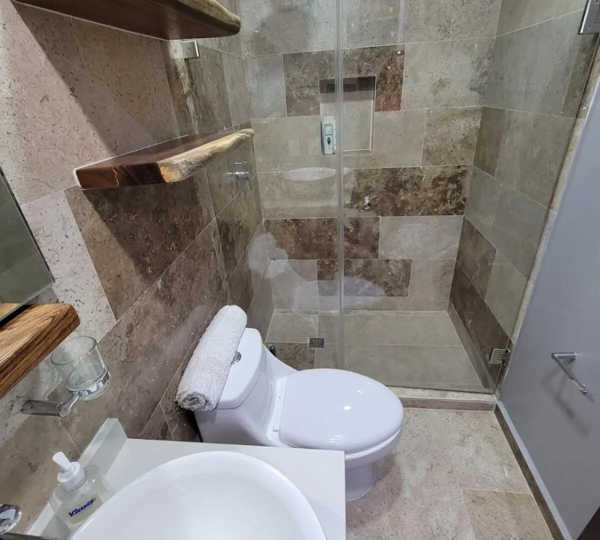 Stylish Condo With Roof Top Ocean Views Near Mamitas Beach And 5Th Ave 신데 델 카르멘 멕시코