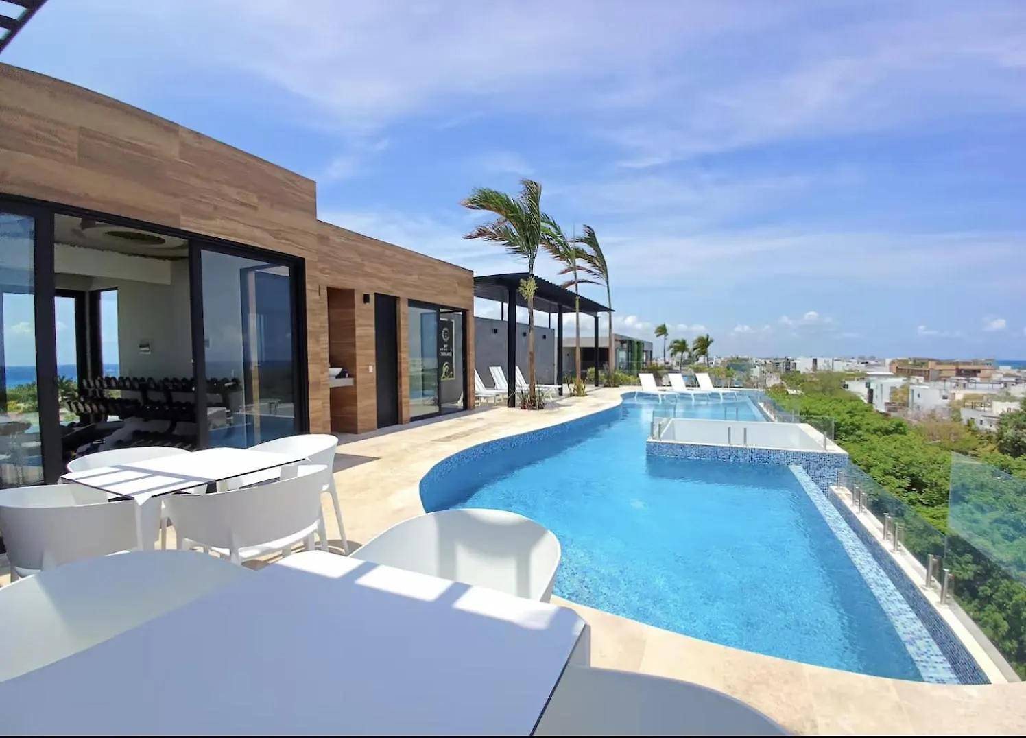 아파트 Stylish Condo With Roof Top Ocean Views Near Mamitas Beach And 5Th Ave 신데 델 카르멘
